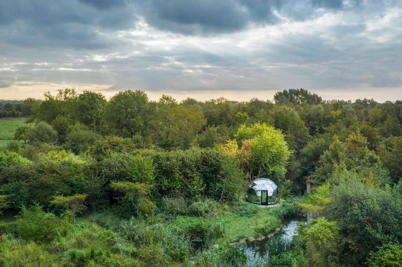 Ecolodge Le Bruit De L'Eau Saint-Quentin-en-Tourmont Buitenkant foto